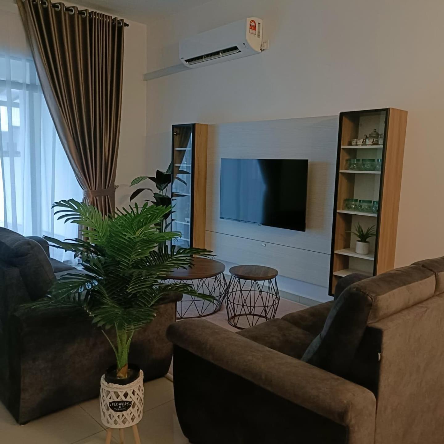 Homestay Idamanku Shah Alam Eksteriør bilde